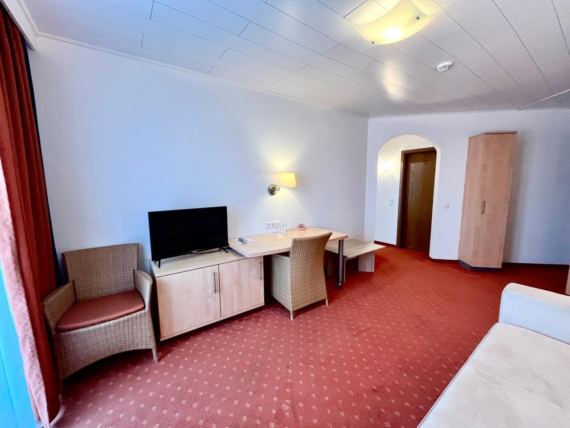 Terra Ventura Hotel Gondorf Ngoại thất bức ảnh